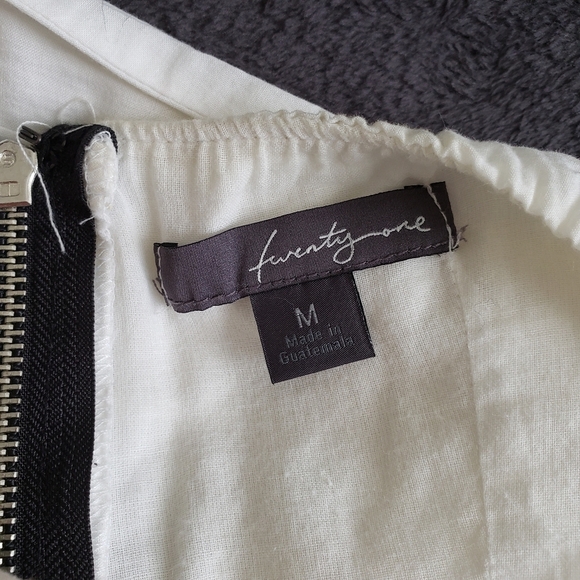 Twenty One Vintage Damask Juniors Summer Sweetheart Strapless Dress - Medium - Picture 3 of 5